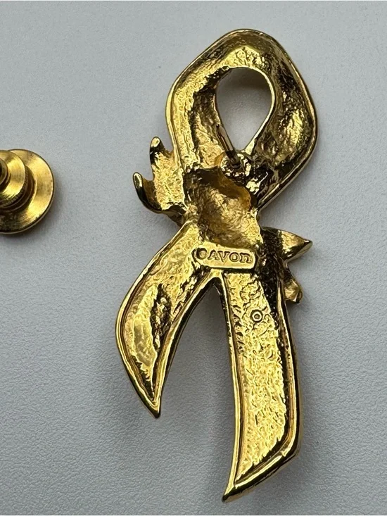 Vintage 1994 Avon "Pink Ribbon" Brooch Pin Breast Cancer Awareness - Picture 3 of 6